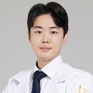 김정휴
